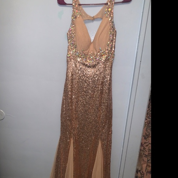 Gold sequin dress size 8 for prom, wedding, etc - Picture 2 of 5